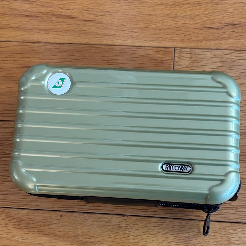 RIMOWA Metallic Green Compact Case